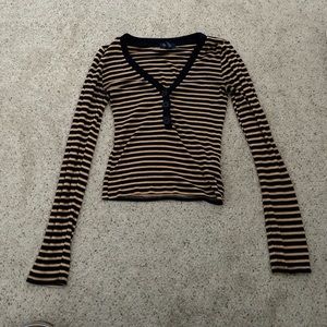 Long sleeve crop top